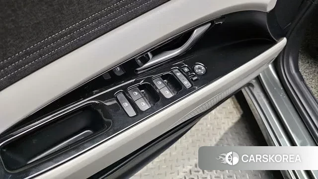 Hyundai Avante Hybrid (CN7) id 2890001 из Кореи 10