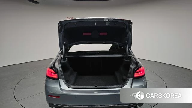 BMW 5 Series (G30) id 3953475 из Кореи 10