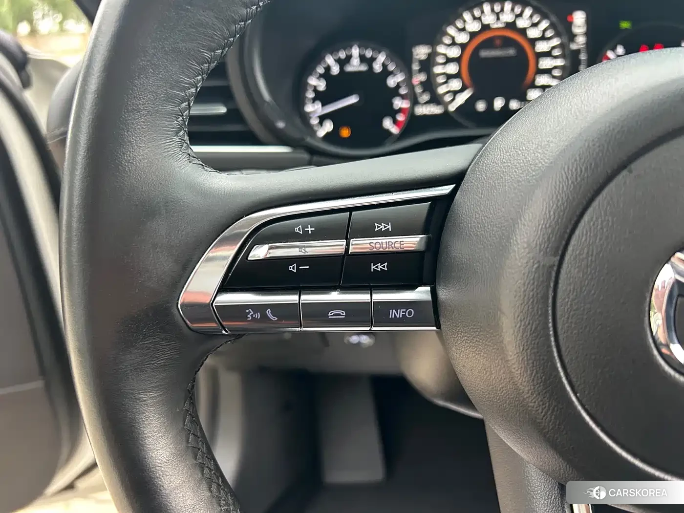 Mazda 3 id 4685868 из Китая 10