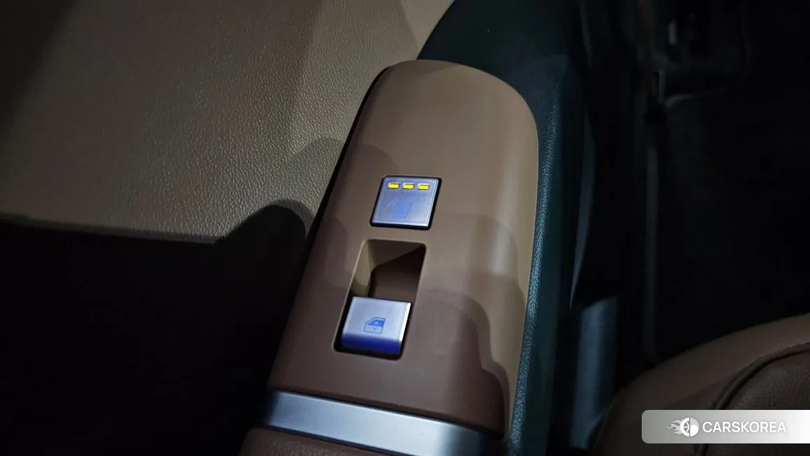 Hyundai Grandeur Hybrid (GN7) id 2155750 из Кореи 10