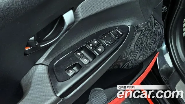 Hyundai Veloster (JS) id 2865482 из Кореи 10