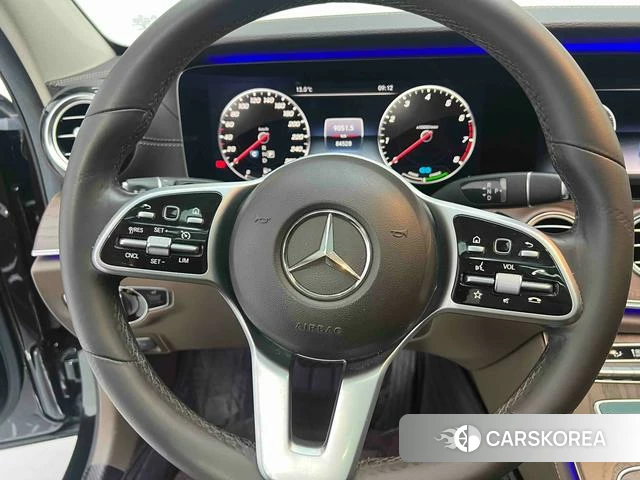 Mercedes-Benz E-class id 3869937 из Китая 10