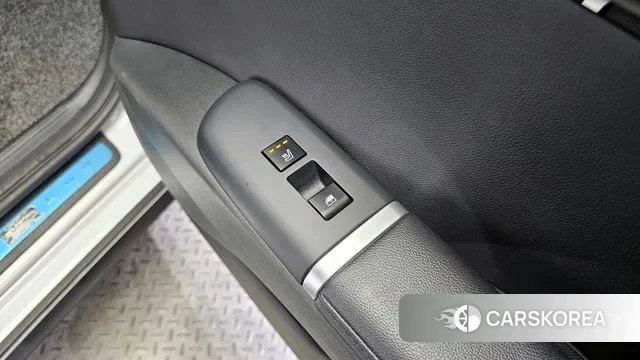 Hyundai Grandeur (GN7) id 3168296 из Кореи 10