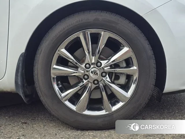 Kia The New Carnival id 3695403 из Кореи 10