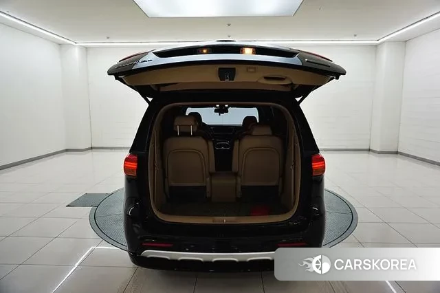 Kia All New Carnival id 2971521 из Кореи 10