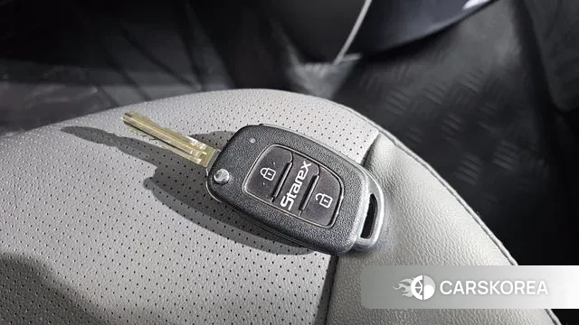 Hyundai The New Grand Starex id 3479340 из Кореи 10