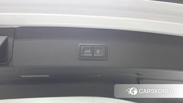 Audi Q3 (F3) id 4921999 из Кореи 10