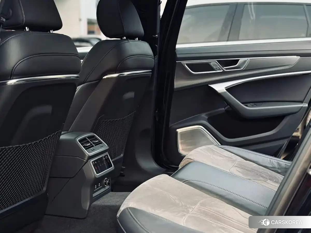 Audi A6L id 4548049 из Китая 10