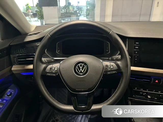 Volkswagen Passat id 4335219 из Китая 10