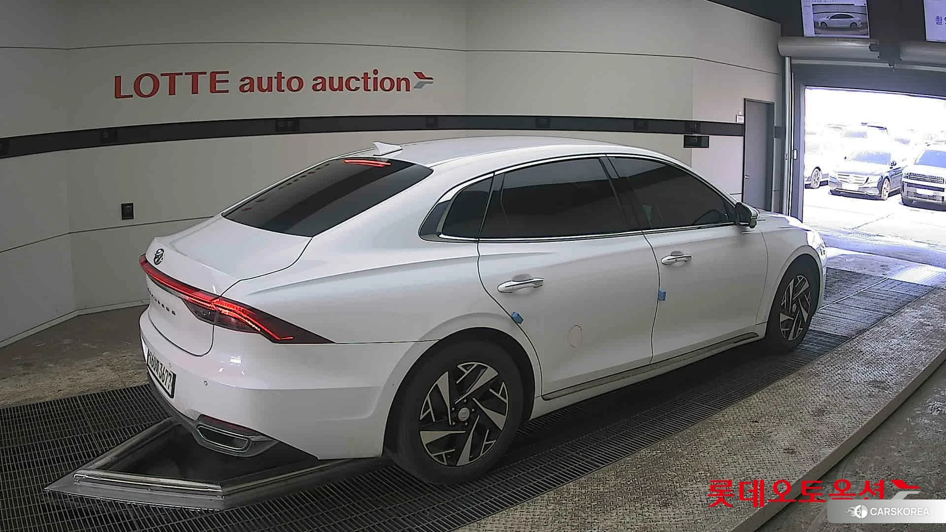 Hyundai Grandeur Hybrid id 3882009 из Кореи 10