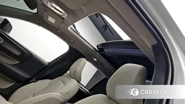 Volvo XC40 id 3321819 из Кореи 10