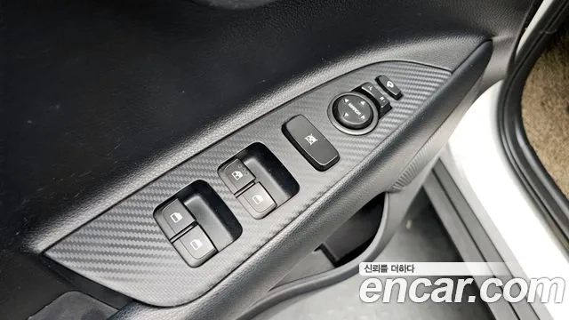 Kia Stonic id 2952041 из Кореи 10