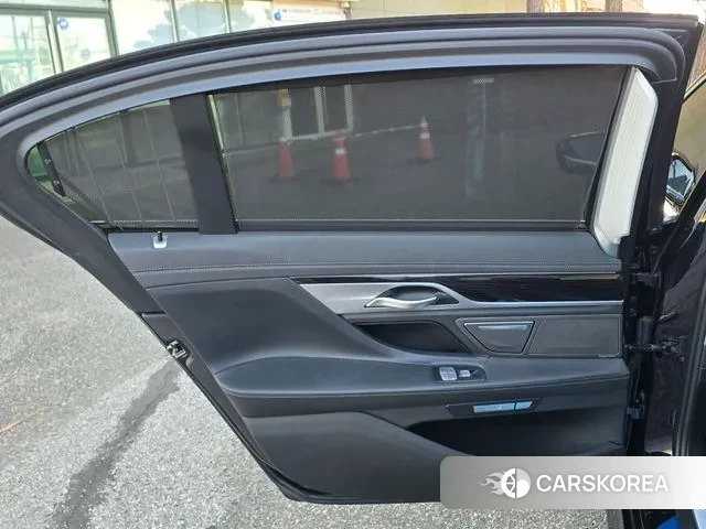 BMW 7 Series (G11) id 3714154 из Кореи 10