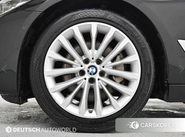 BMW 5 Series (G30) id 3911838 из Кореи 10