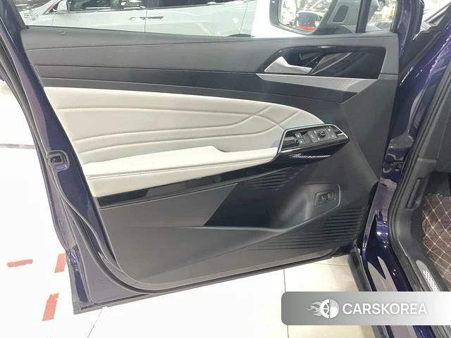 Volkswagen ID.6 X id 4258312 из Китая 10