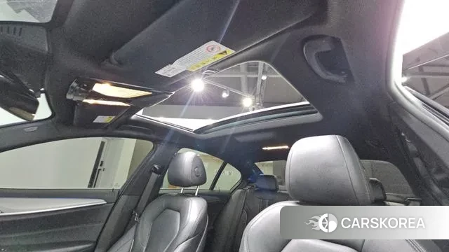 BMW 5 Series (G30) id 3449774 из Кореи 10