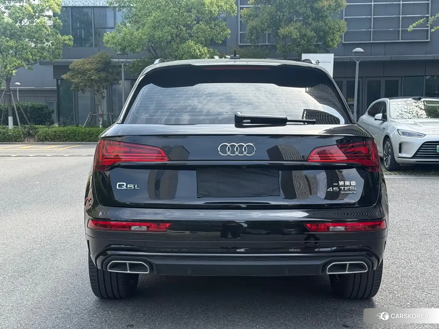 Audi Q5L id 4577902 из Китая 10