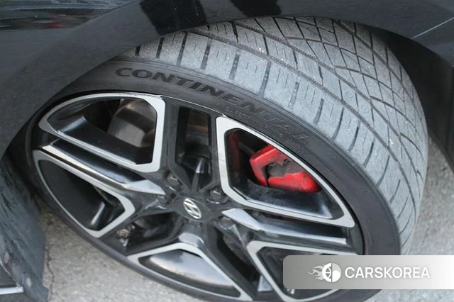 Hyundai Veloster (JS) id 3936329 из Кореи 10