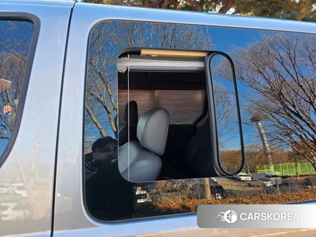 Hyundai The New Grand Starex id 3563109 из Кореи 10