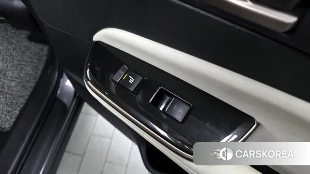 Toyota Crown Crossover id 3400286 из Кореи 10