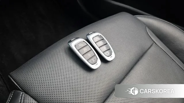 Hyundai The New Grandeur IG id 3753289 из Кореи 10