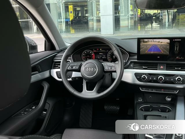 Audi A4L id 4359027 из Китая 10