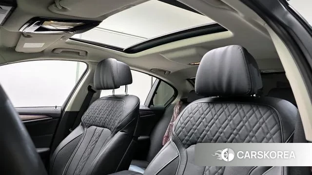 BMW 5 Series (G30) id 3053170 из Кореи 10