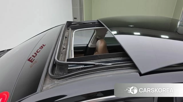 Hyundai Grandeur (GN7) id 3851176 из Кореи 10