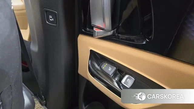 Kia Carnival 4th generation id 3322600 из Кореи 10