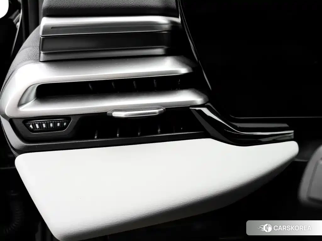 Audi A5L id 4577617 из Китая 10