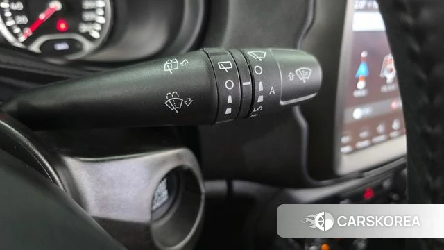 Jeep Renegade id 4759631 из Кореи 10