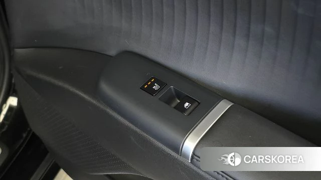 Hyundai Grandeur Hybrid (GN7) id 4898575 из Кореи 10