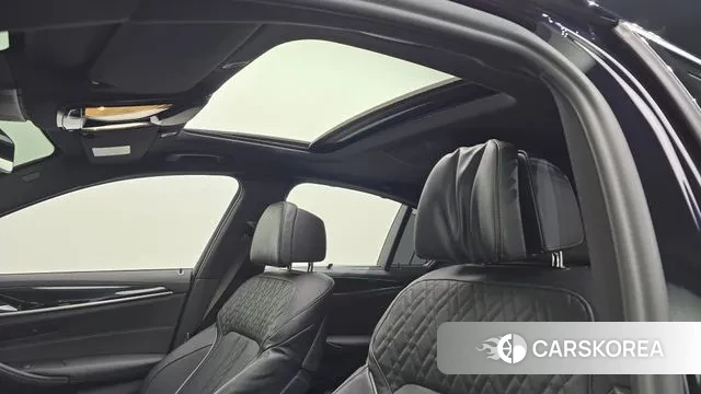 BMW 5 Series (G30) id 3764918 из Кореи 10