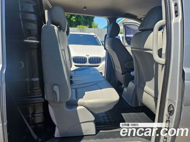 Hyundai The New Grand Starex id 2922875 из Кореи 10