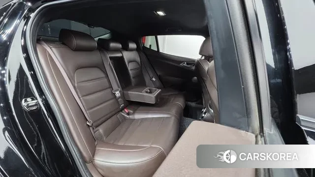 Kia Stinger id 3602236 из Кореи 10