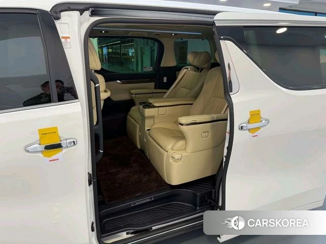 Toyota Elfa id 4239001 из Китая 10
