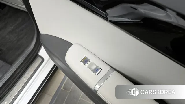 Hyundai Grandeur (GN7) id 3517946 из Кореи 10