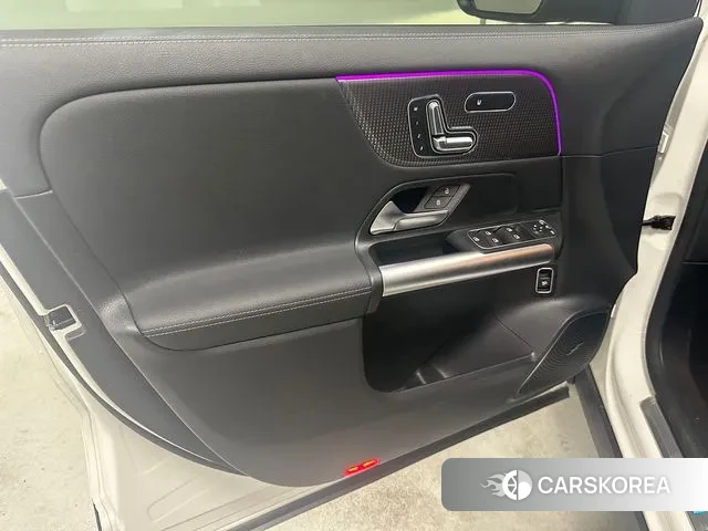 Mercedes-Benz EQA H243 id 3726273 из Кореи 10