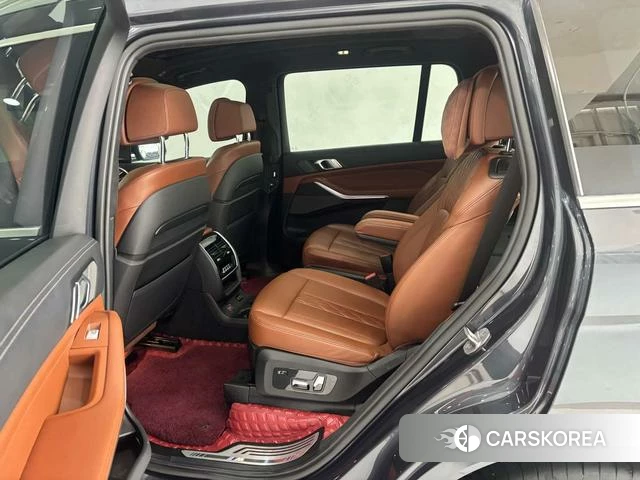 BMW X7 id 4274619 из Китая 10