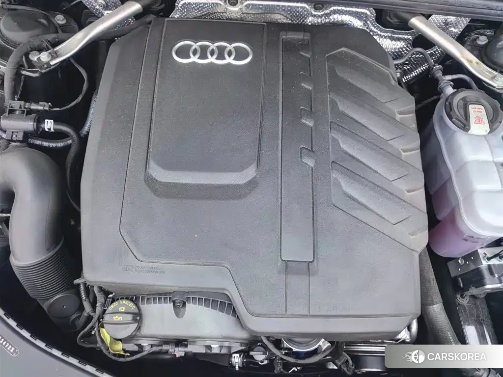 Audi A6L id 4570298 из Китая 10
