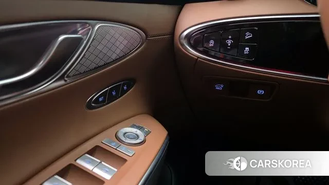 Genesis GV70 id 3411356 из Кореи 10