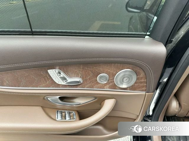 Mercedes-Benz E-class id 4274205 из Китая 10