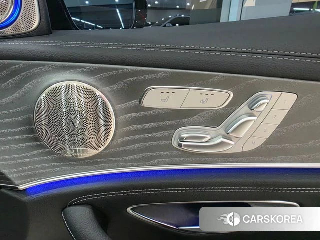 Mercedes-Benz E-Class W213 id 4618486 из Кореи 10