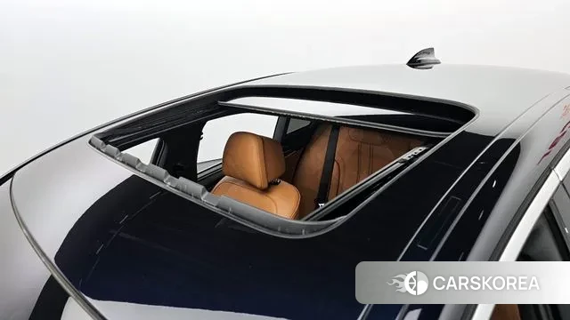 BMW 5 Series (G30) id 3053648 из Кореи 10