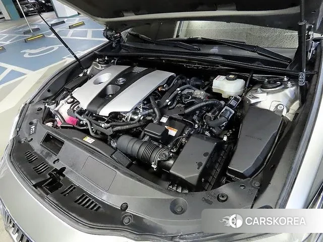 Lexus ES300h 7th generation id 3612142 из Кореи 10