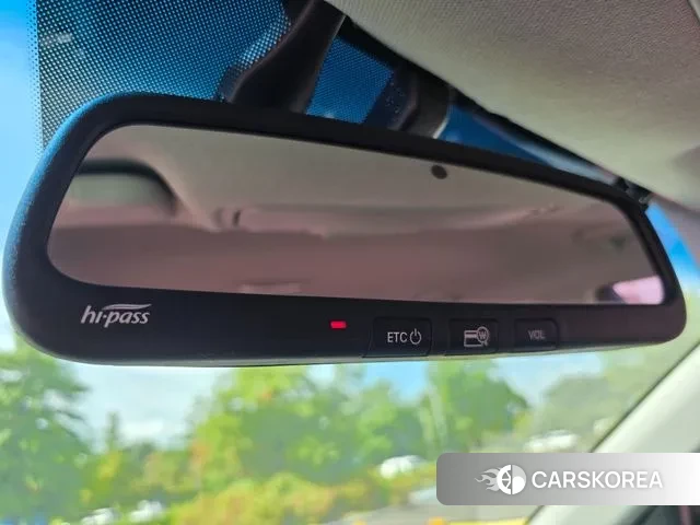 Kia Niro id 3118186 из Кореи 10