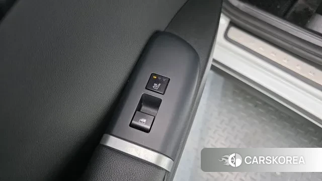 Hyundai Grandeur (GN7) id 3272876 из Кореи 10