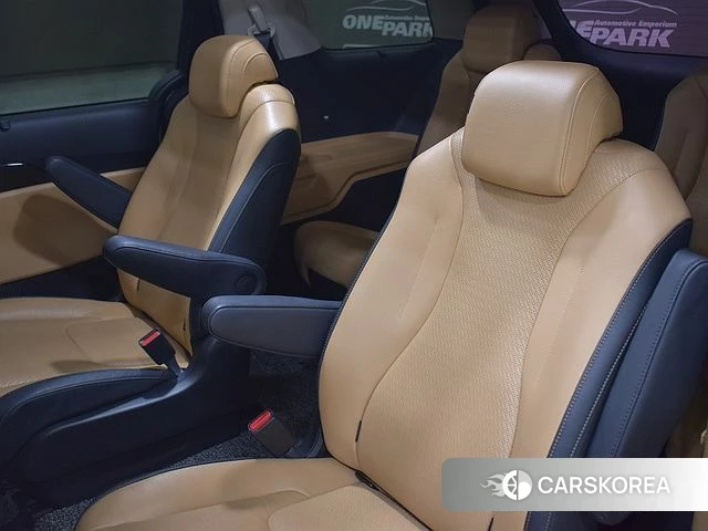 Kia Carnival 4th generation id 4284017 из Кореи 10