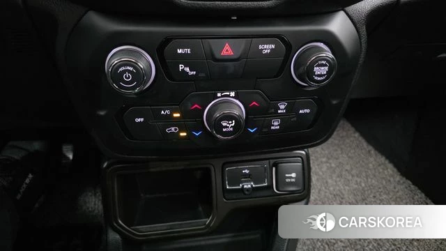 Jeep Renegade id 4331325 из Кореи 10
