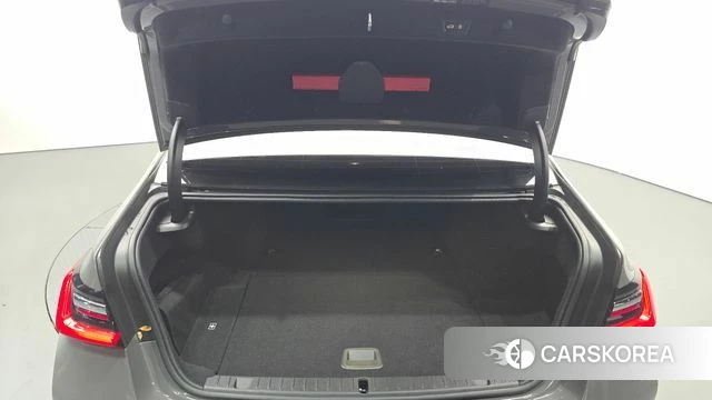 BMW 7 Series (G11) id 4683511 из Кореи 10